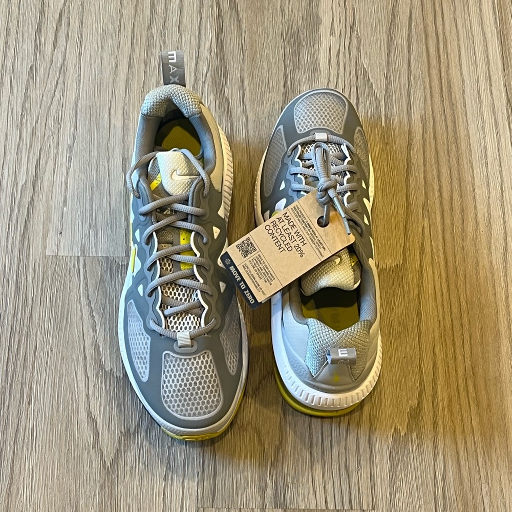 Nike Air Max Genome size 9.5 and 11 US - Picture 9 of 12